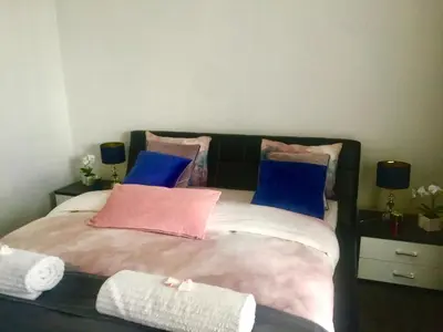 Łóżko lub łóżka w pokoju w obiekcie Your Home in Warsaw - Apartment Stegny- Mokotow