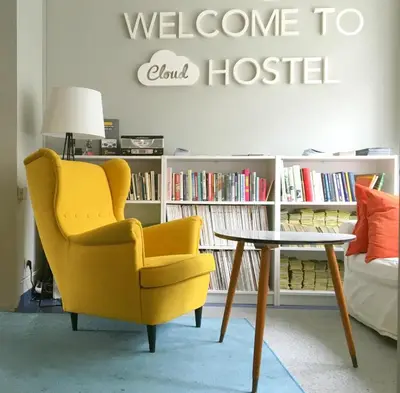Część wypoczynkowa w obiekcie Cloud Hostel
