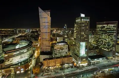 Widok na miasto Warszawa z tego apartamentu
