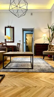 Plan piętra w obiekcie 4m high apartment in heart of Warsaw!