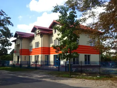Budynek, w którym mieści się hostel