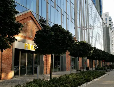 Budynek, w którym mieści się apartament