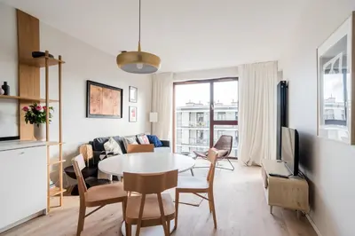 Część wypoczynkowa w obiekcie Apartment near Chopin Airport with parking place