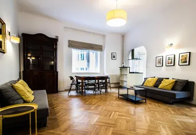 Część wypoczynkowa w obiekcie Kopernika Śródmieście Apartment by BookingHost