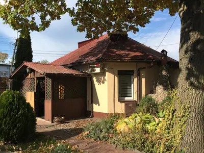 Budynek, w którym mieści się apartament