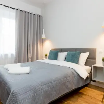 Jerozolimskie Central View Apartment by BookingHost