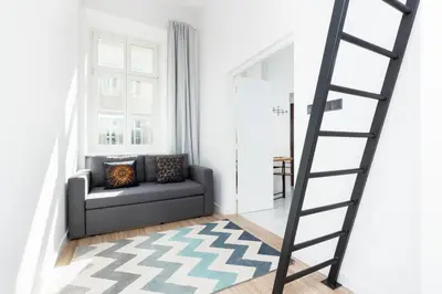 Część wypoczynkowa w obiekcie Apartment Aleje Jerozolimskie 85 by Noclegi Renters