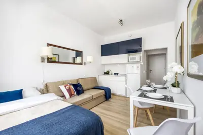 Kuchnia lub aneks kuchenny w obiekcie UnitApartments Studio Warszawa Zachodnia Ochota - kompaktowe, wygodne studio