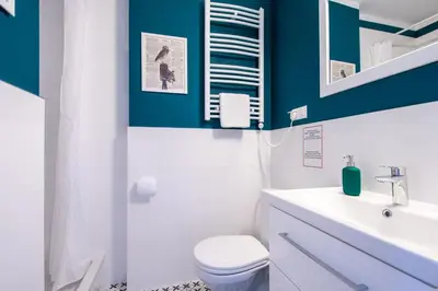Łazienka w obiekcie UnitApartments Studio Warszawa Zachodnia Ochota - kompaktowe, wygodne studio