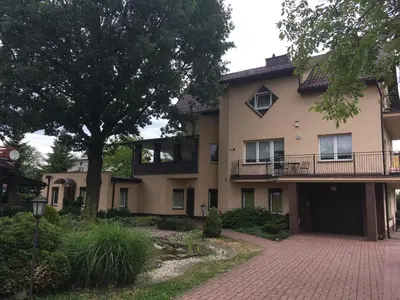 Budynek, w którym mieści się kwatera prywatna