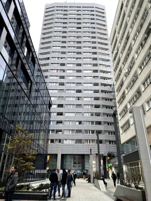 Budynek, w którym mieści się apartament