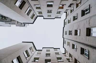 Budynek, w którym mieści się apartament