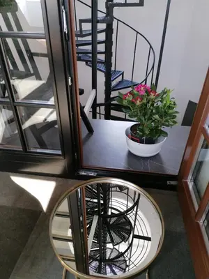 Plan piętra w obiekcie Mystictone - loft in the heart of Warsaw - Nowy Świat ROOMTONES