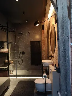 Łazienka w obiekcie Mystictone - loft in the heart of Warsaw - Nowy Świat ROOMTONES