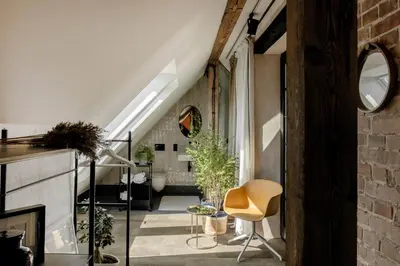 Część wypoczynkowa w obiekcie Mystictone - loft in the heart of Warsaw - Nowy Świat ROOMTONES