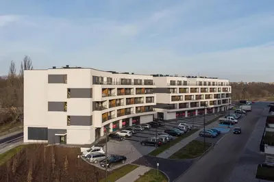 Budynek, w którym mieści się apartament