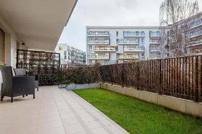 Budynek, w którym mieści się apartament