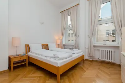 Łóżko lub łóżka w pokoju w obiekcie ShortStayPoland Boduena (B75)