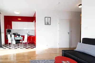 Kuchnia lub aneks kuchenny w obiekcie Krasińskiego Żoliborz Stylish Apartment by BookingHost