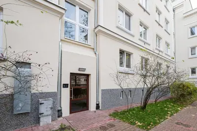 Budynek, w którym mieści się apartament