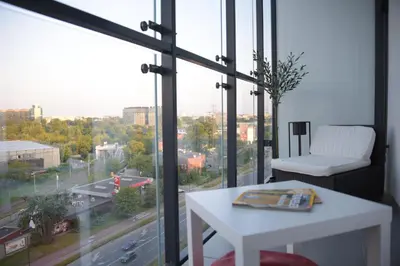 Balkon lub taras w obiekcie Bliska Wola Expo Central Apartment