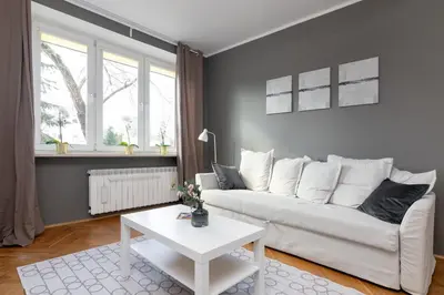 Część wypoczynkowa w obiekcie Saska Kępa Modern Apartment by BookingHost