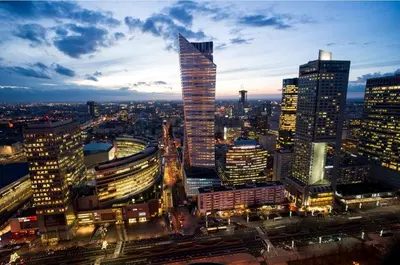 Widok na miasto Warszawa z tego apartamentu