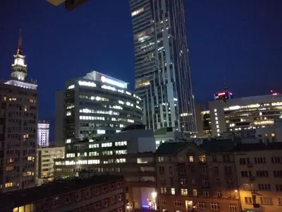 Widok na miasto Warszawa z tego apartamentu