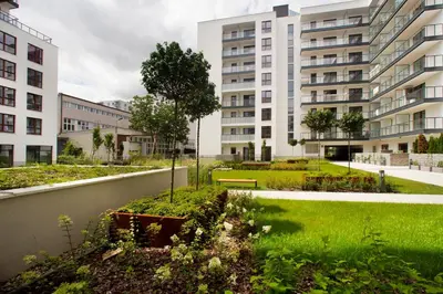 Ogród w obiekcie MODUO Serviced Apartments