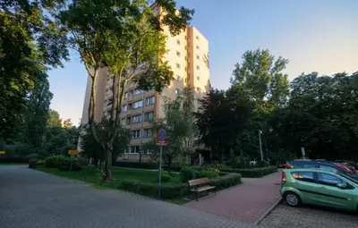 Budynek, w którym mieści się apartament