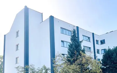 Budynek, w którym mieści się ośrodek wypoczynkowy