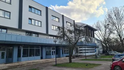 Budynek, w którym mieści się ośrodek wypoczynkowy