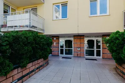Budynek, w którym mieści się apartament