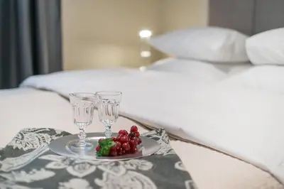 Łóżko lub łóżka w pokoju w obiekcie 3 bedroom apartment KASPRZAKA - P&O Serviced Apartments