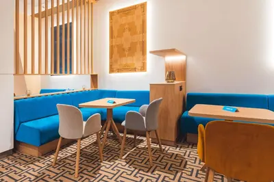 Część wypoczynkowa w obiekcie Hampton By Hilton Warsaw Reduta