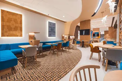 Część wypoczynkowa w obiekcie Hampton By Hilton Warsaw Reduta