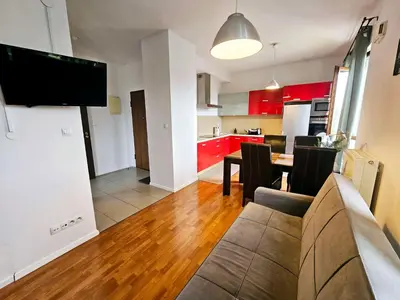 Kuchnia lub aneks kuchenny w obiekcie FIRST -- Green Żoliborz apartment 3
