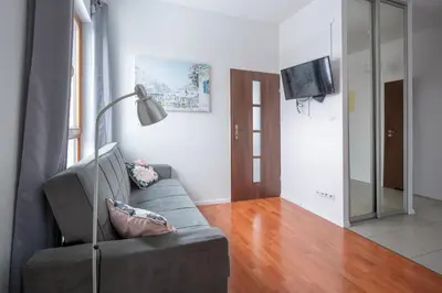 Telewizja i/lub zestaw kina domowego w obiekcie FIRST -- Green Żoliborz apartment 3
