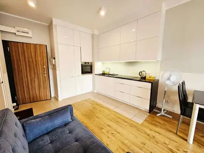 Kuchnia lub aneks kuchenny w obiekcie FIRST -- Green Żoliborz Apartment 4