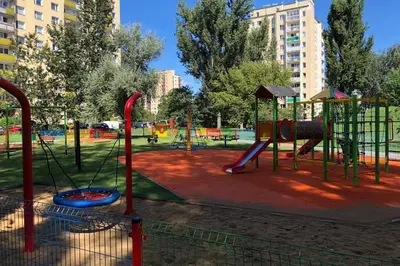 Plac zabaw dla dzieci w obiekcie Andersena 190 A - 12 piętro - 10 min CMKP - 5 min Metro - 15 min Centrum
