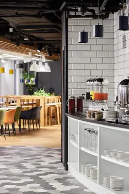 Zestaw do parzenia kawy i herbaty w obiekcie Holiday Inn Express - Warsaw - The HUB by IHG