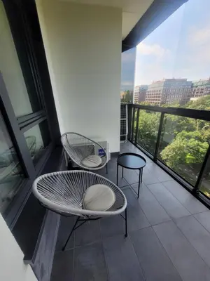 Balkon lub taras w obiekcie Vizzit Us Premium Apartments Marina Mokotów