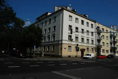 Budynek, w którym mieści się apartament