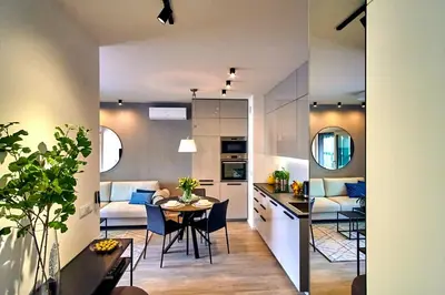 Kuchnia lub aneks kuchenny w obiekcie Mennica Residence Apartments by P&O Serviced Apartments