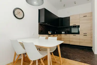 Kuchnia lub aneks kuchenny w obiekcie ShortStayPoland Grzybowska (B16)