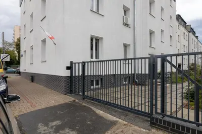 Budynek, w którym mieści się apartament