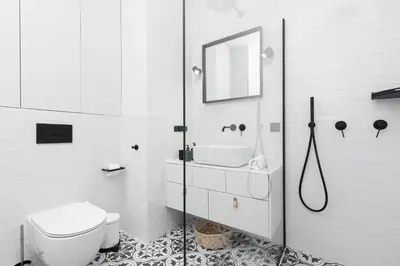 Łazienka w obiekcie Apartments Warsaw Targowa by Noclegi Renters