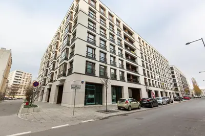 Budynek, w którym mieści się apartament