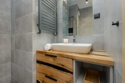 Łazienka w obiekcie Apartments Warsaw Wola Business Center by Noclegi Renters