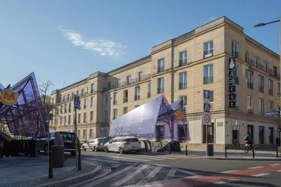 Budynek, w którym mieści się apartament